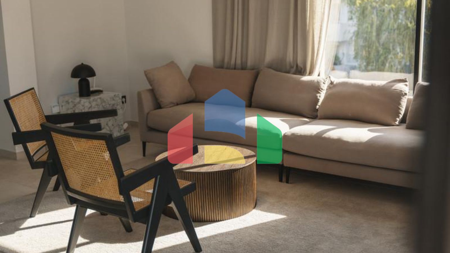 Пентхаус с 3 спальнями и потрясающим видом на гольф и горы в Новой Андалусии