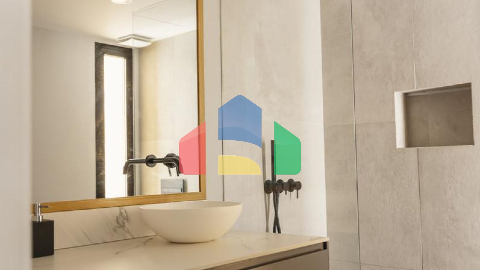 Пентхаус с 3 спальнями и потрясающим видом на гольф и горы в Новой Андалусии