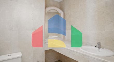 Очаровательные апартаменты с 3 спальнями и садом в престижном районе Золотой Мили, Марбелья Очаровательные апартаменты с 3 спальнями и садом в престижном районе Золотой Мили, Марбелья