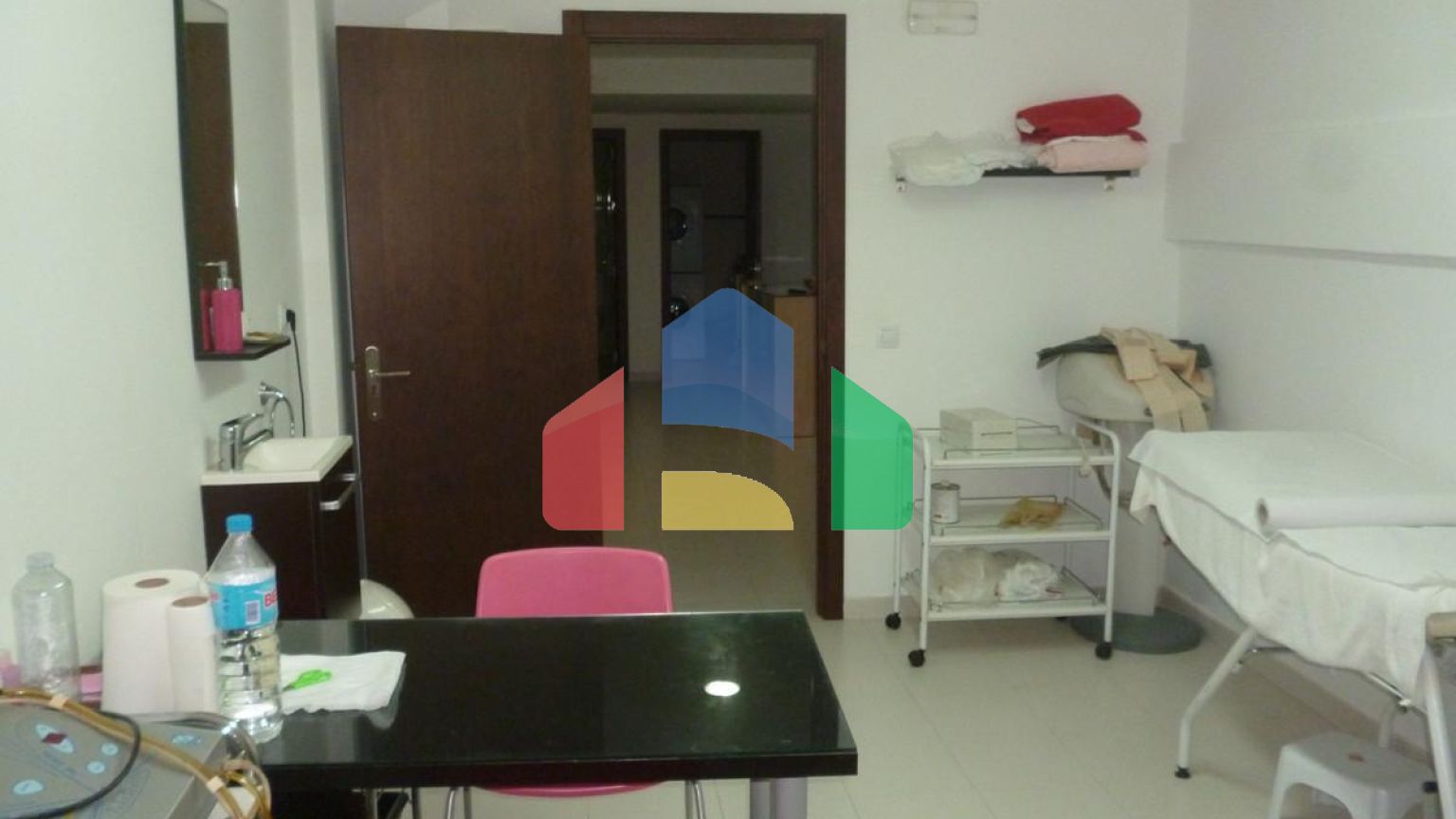 Универсальное коммерческое помещение в центре Марбельи