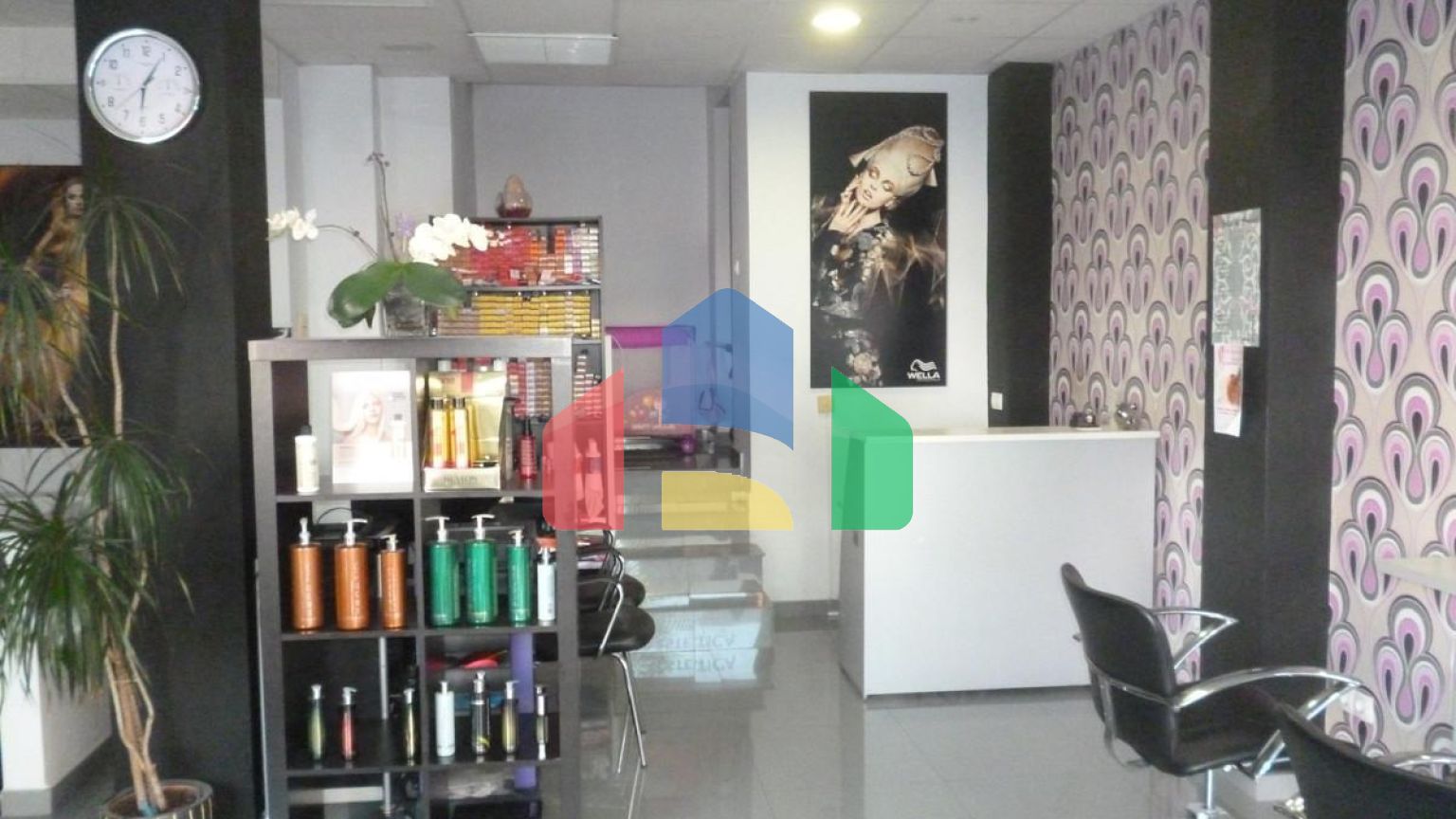 Универсальное коммерческое помещение в центре Марбельи