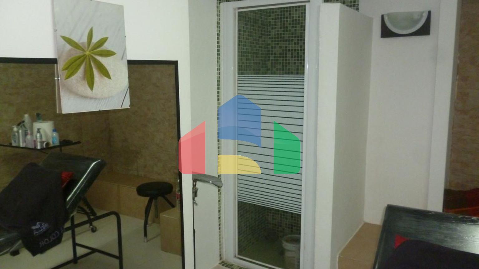 Универсальное коммерческое помещение в центре Марбельи