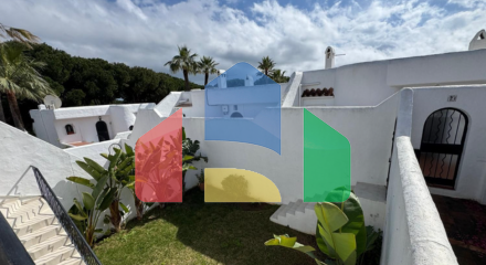 Beautiful south-west facing 2-bedroom townhouse located in charming Cabopino, Marbella