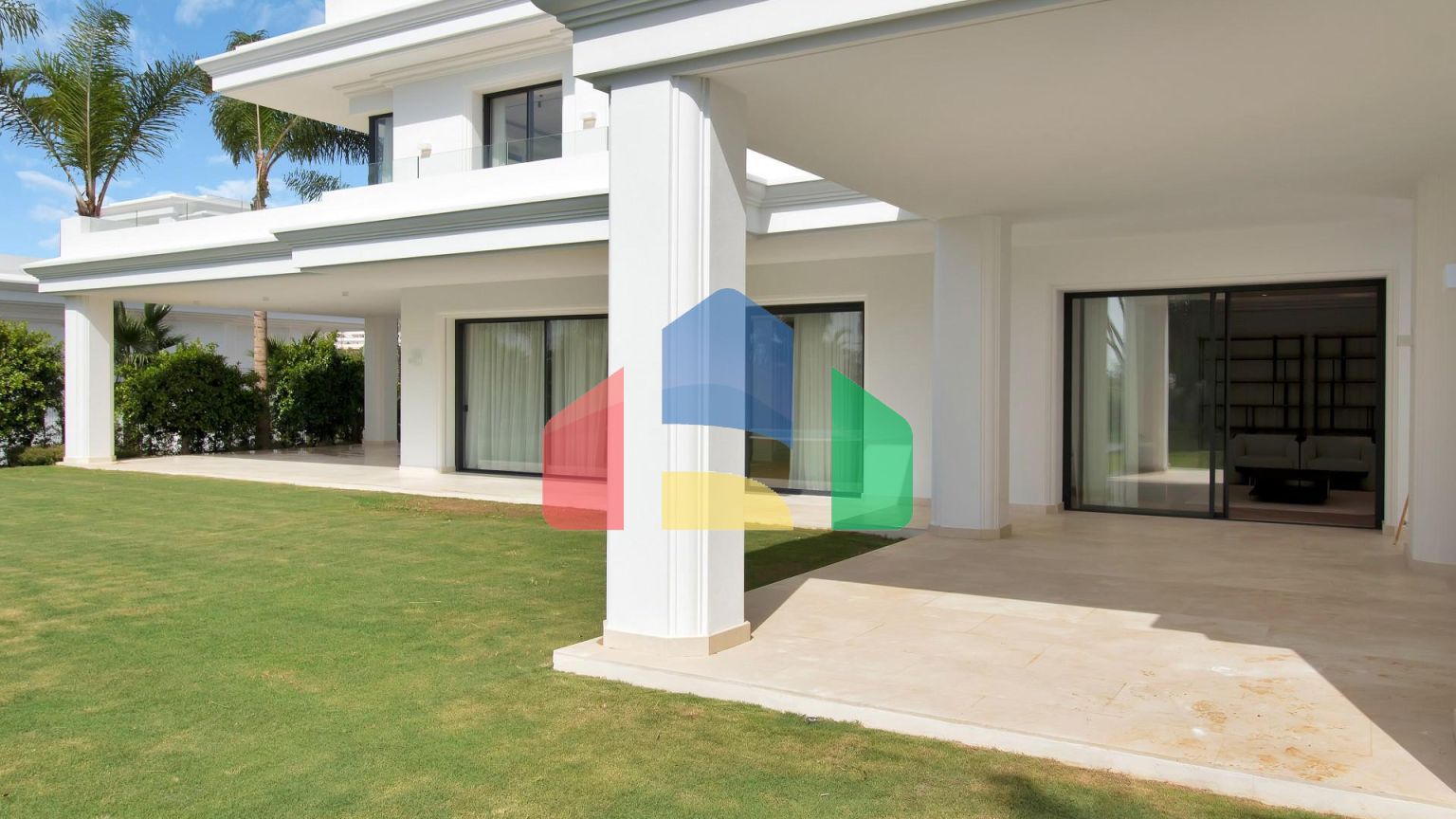 Прекрасные виллы с 6 спальнями в привилегированной зоне Золотой Мили