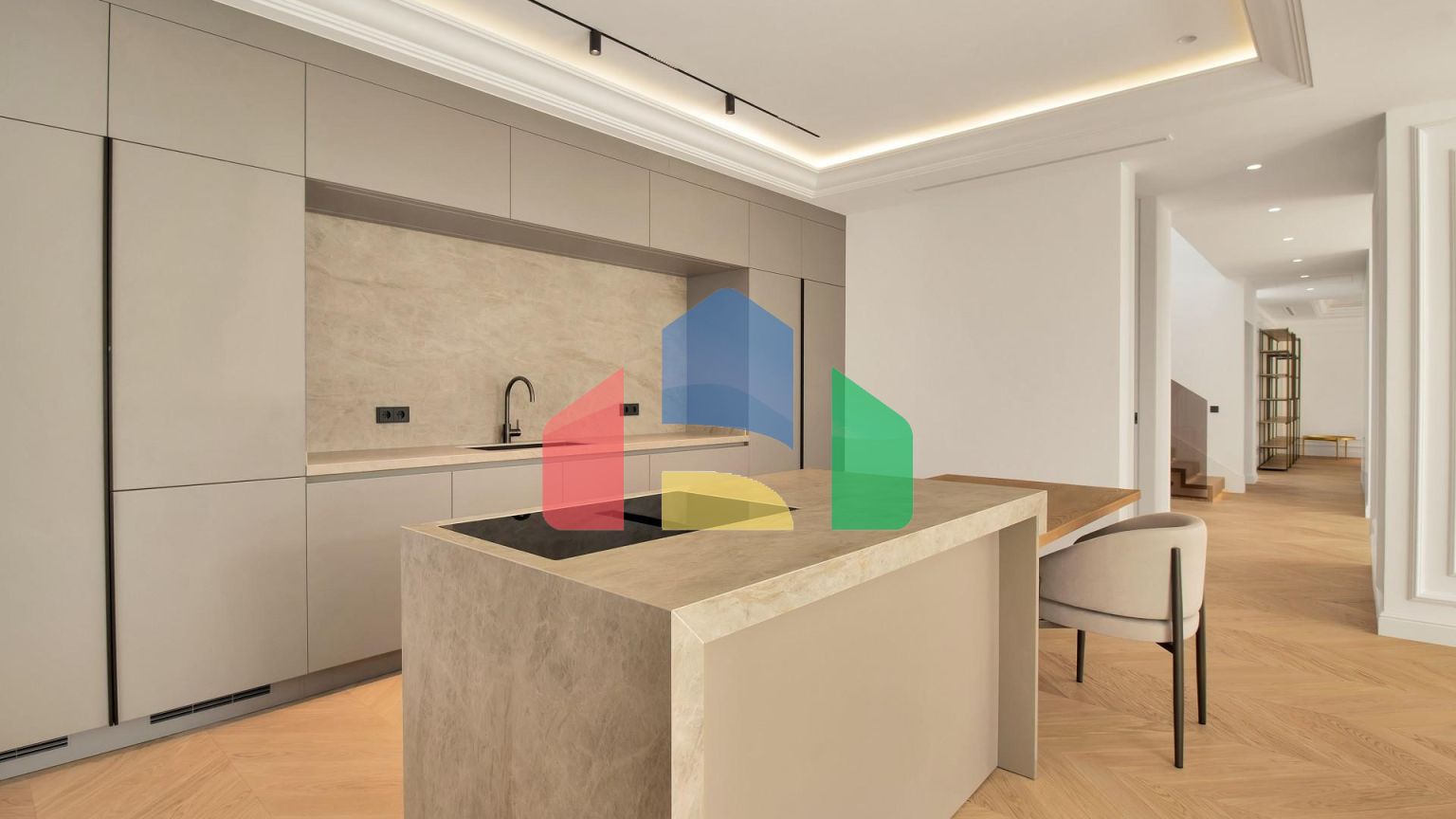 Прекрасные виллы с 6 спальнями в привилегированной зоне Золотой Мили