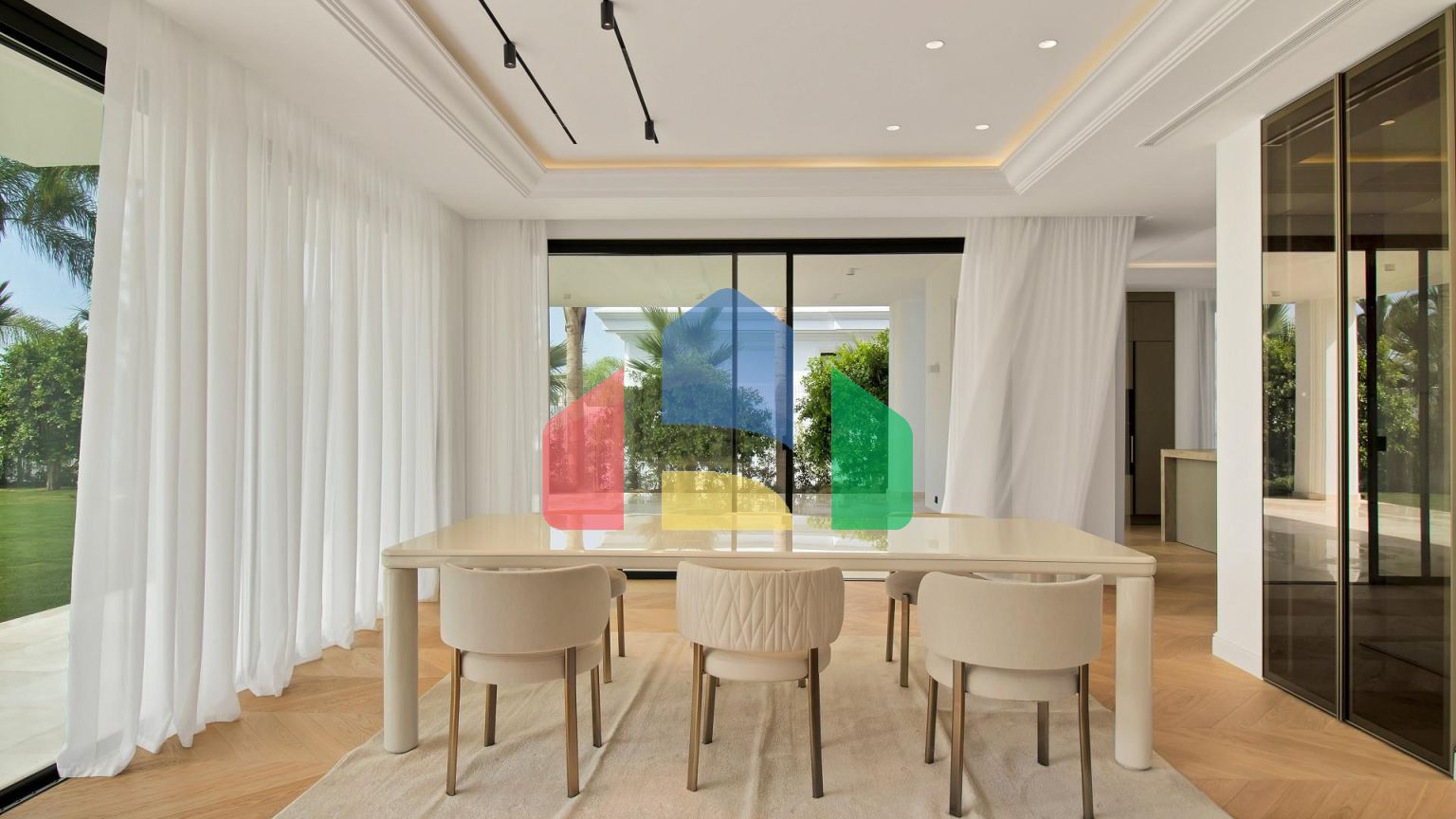 Прекрасные виллы с 6 спальнями в привилегированной зоне Золотой Мили