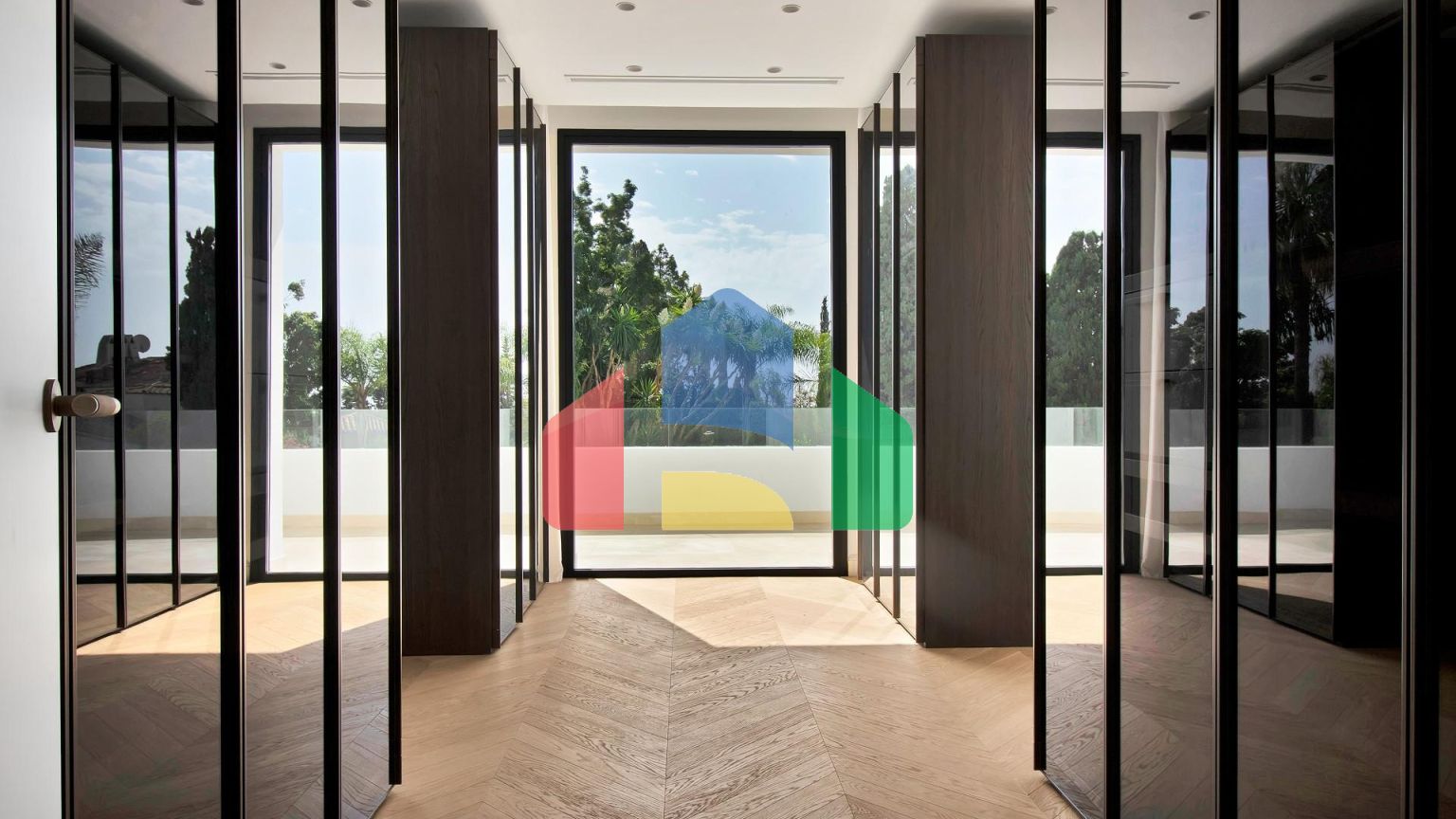 Прекрасные виллы с 6 спальнями в привилегированной зоне Золотой Мили