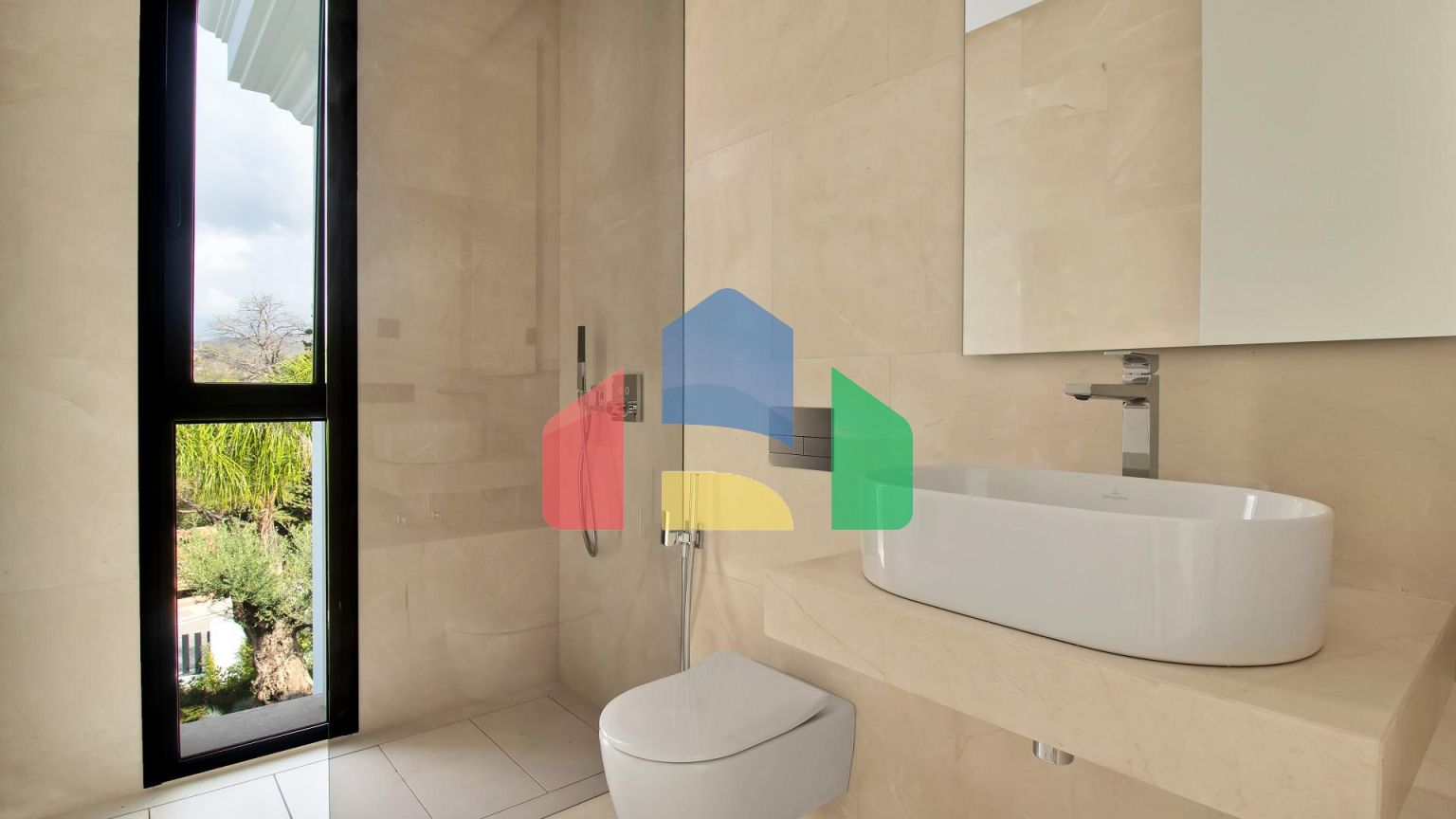 Прекрасные виллы с 6 спальнями в привилегированной зоне Золотой Мили