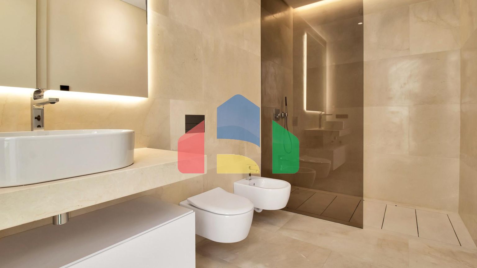 Прекрасные виллы с 6 спальнями в привилегированной зоне Золотой Мили