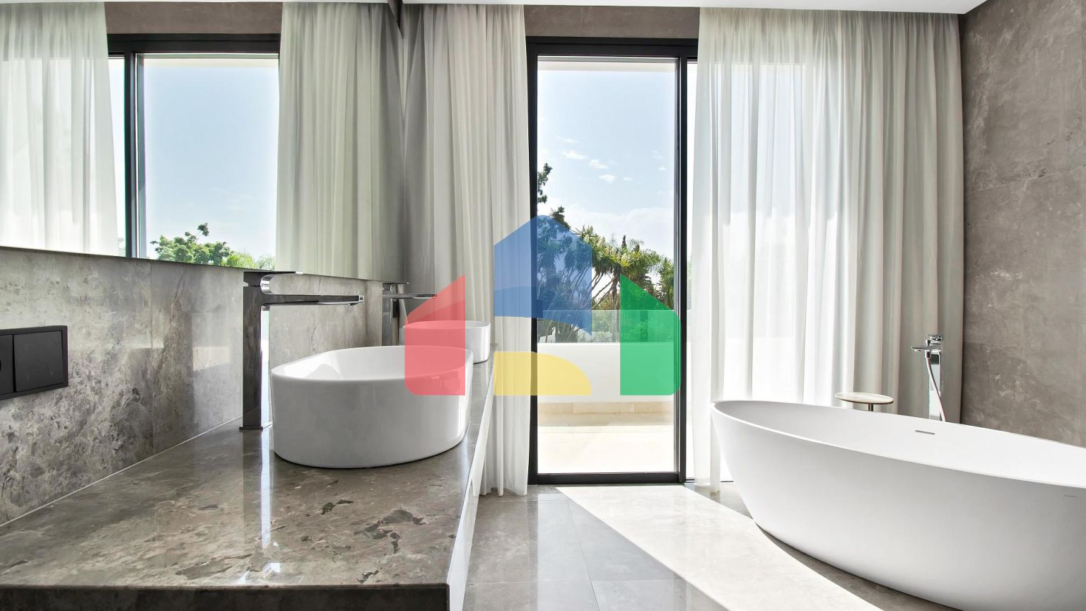 Прекрасные виллы с 6 спальнями в привилегированной зоне Золотой Мили