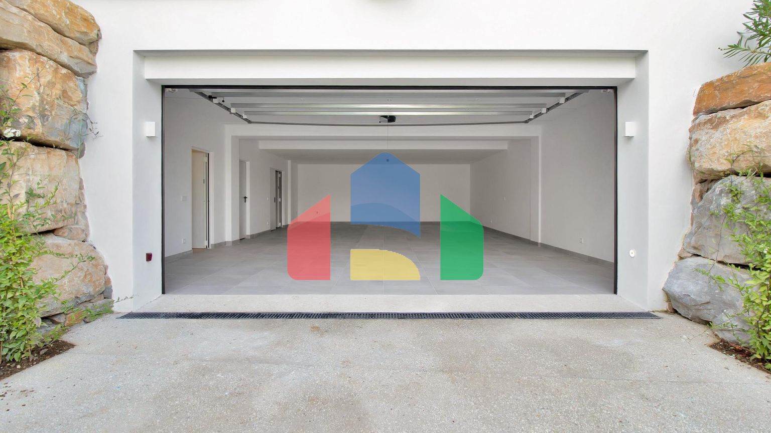 Прекрасные виллы с 6 спальнями в привилегированной зоне Золотой Мили