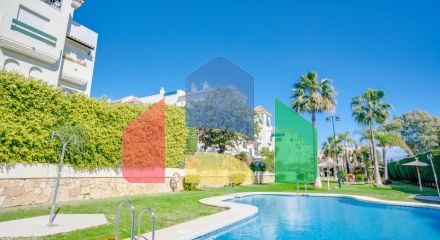 Прекрасная квартира с 2 спальнями в престижной урбанизации Lorcrimar, в нескольких шагах от Пуэрто Банус и моря Прекрасная квартира с 2 спальнями в престижной урбанизации Lorcrimar, в нескольких шагах от Пуэрто Банус и моря