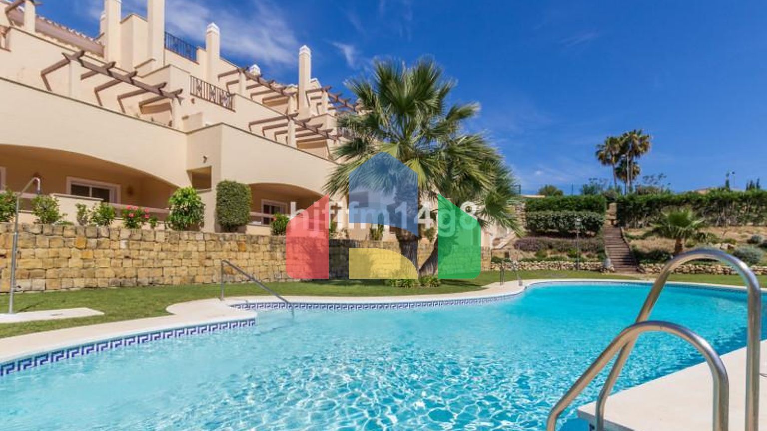 Квартира на первом этаже на продажу в Новой Андалусии, Марбелья