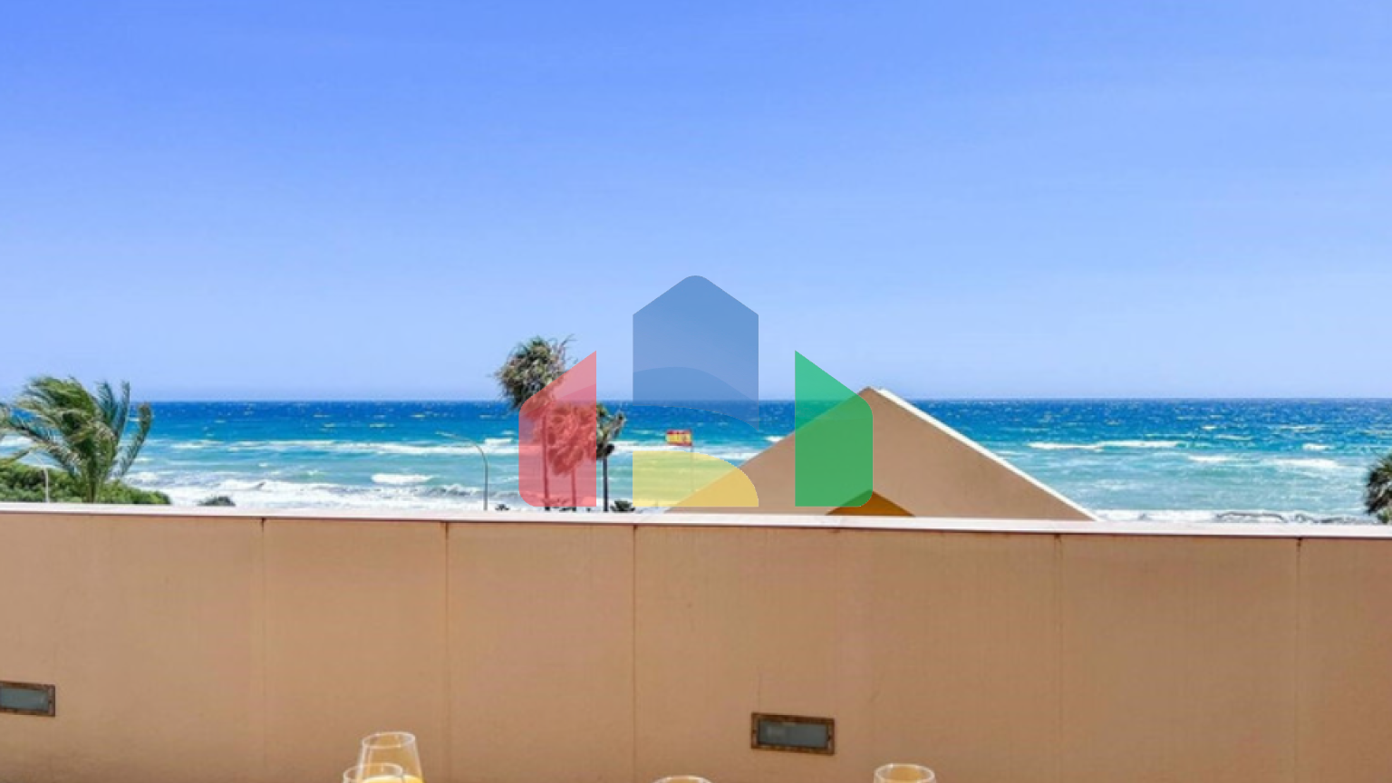 Уютная студия с потрясающим видом на море в Marbella