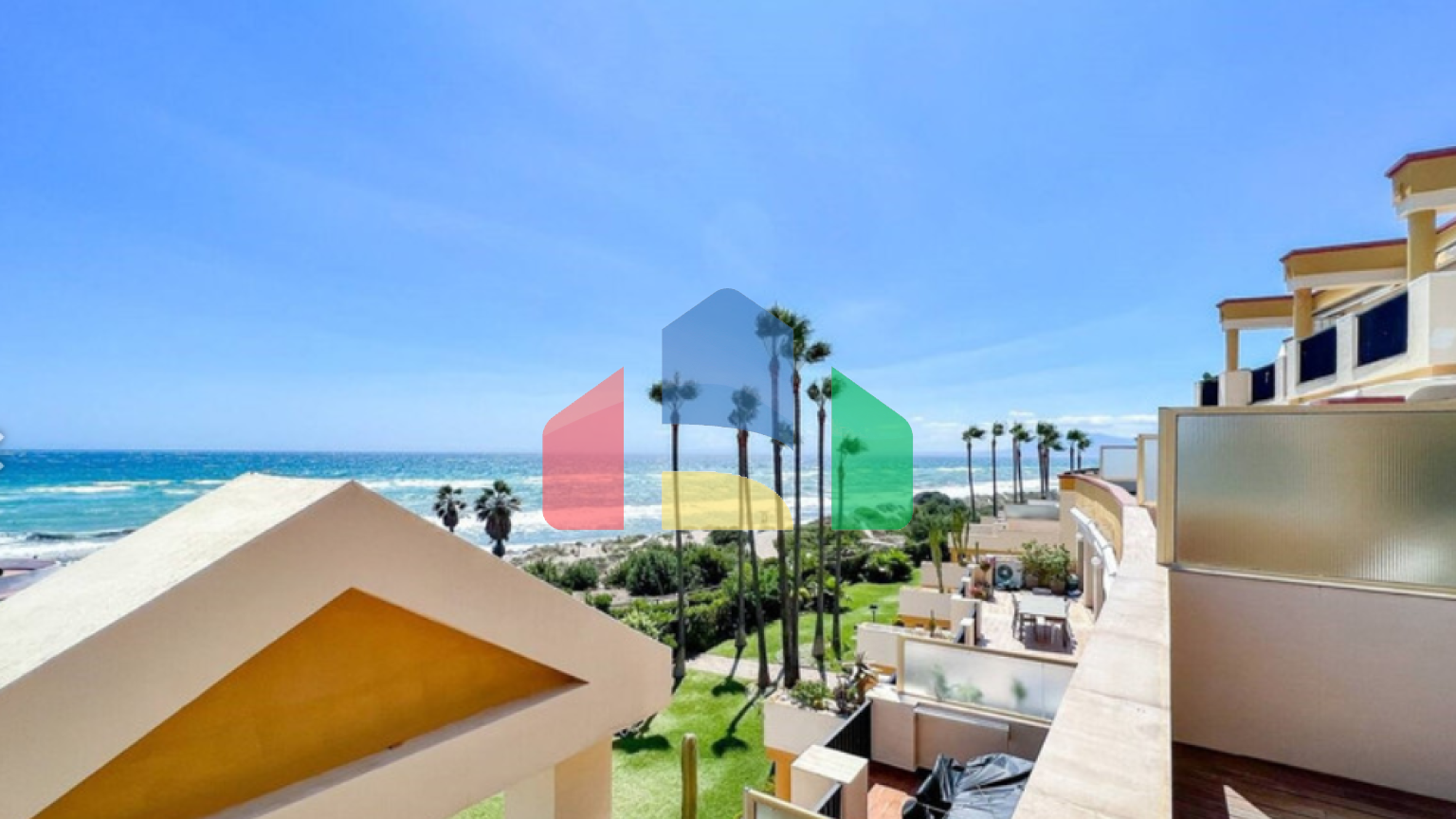Уютная студия с потрясающим видом на море в Marbella
