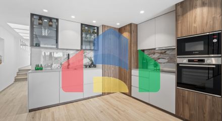 Изысканный таунхаус с 3 спальнями в самом сердце Нуэва-Андалусии, район Алоха