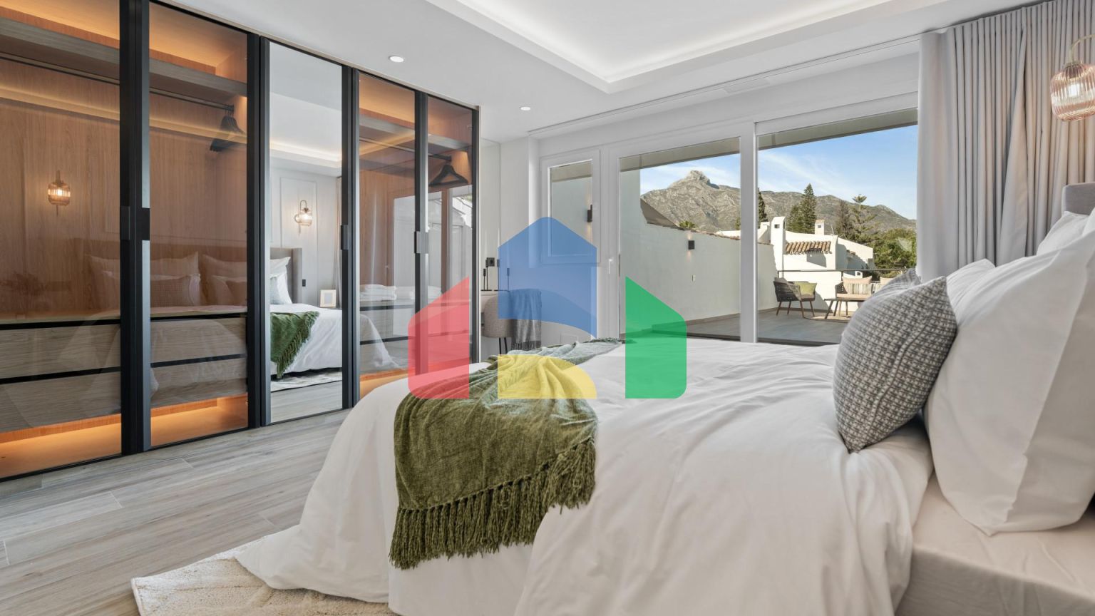 Изысканный таунхаус с 3 спальнями в самом сердце Нуэва-Андалусии, район Алоха