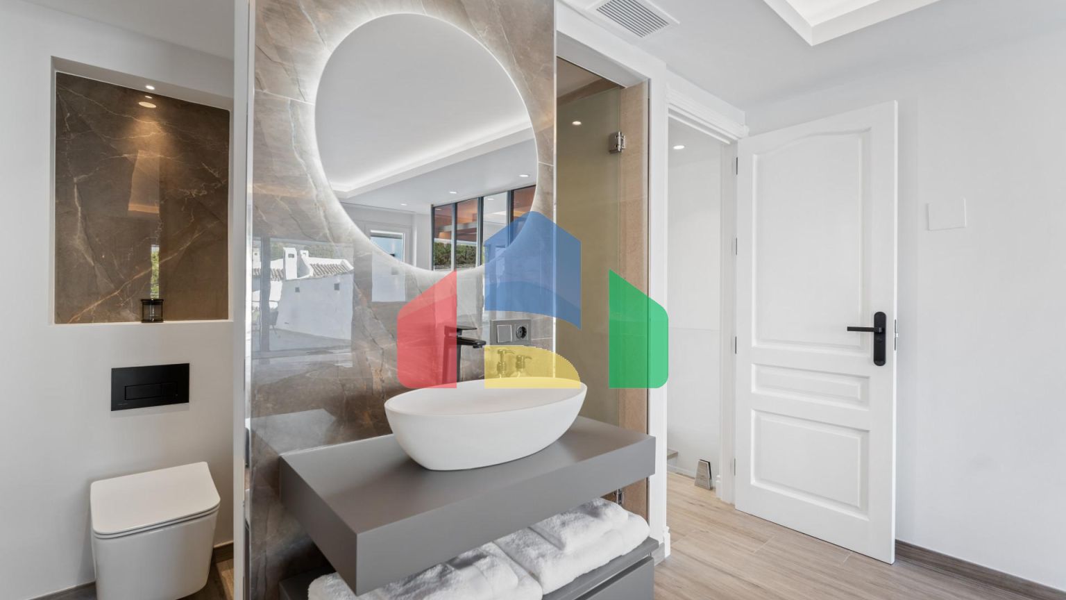 Изысканный таунхаус с 3 спальнями в самом сердце Нуэва-Андалусии, район Алоха