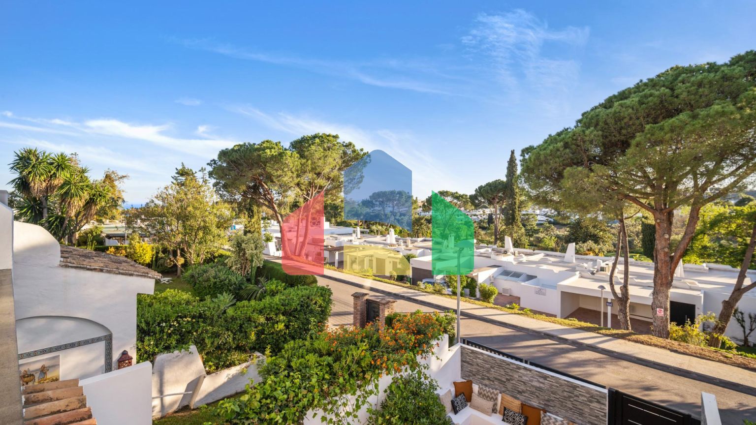 Изысканный таунхаус с 3 спальнями в самом сердце Нуэва-Андалусии, район Алоха