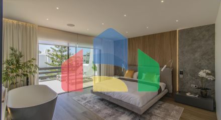 Роскошный дом у моря на Золотой Миле с потрясающим видом на море