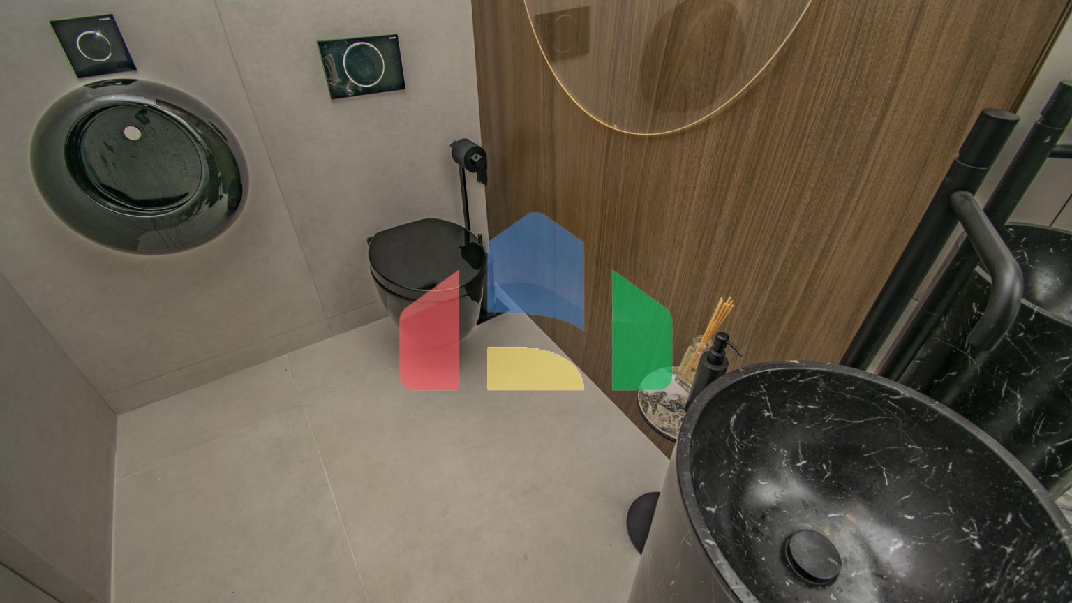 Роскошный дом у моря на Золотой Миле с потрясающим видом на море