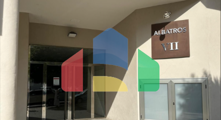 Уютная квартира с террасой и тремя спальнями рядом со всей инфраструктурой