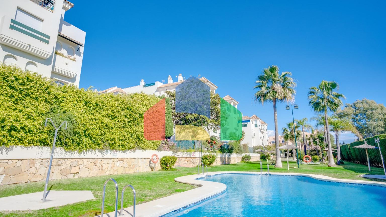 Квартира с 2 Спальнями в Нуэва Андалусия, Марбелья