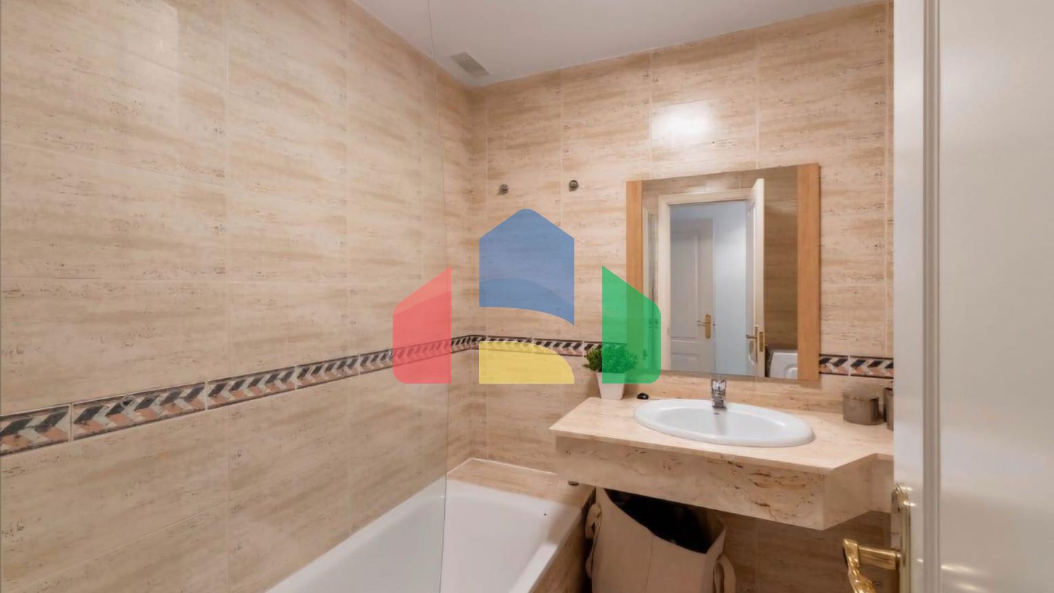 Элегантная квартира с 2 спальнями и просторной террасой в Нуэва-Андаалусия, Марбелья