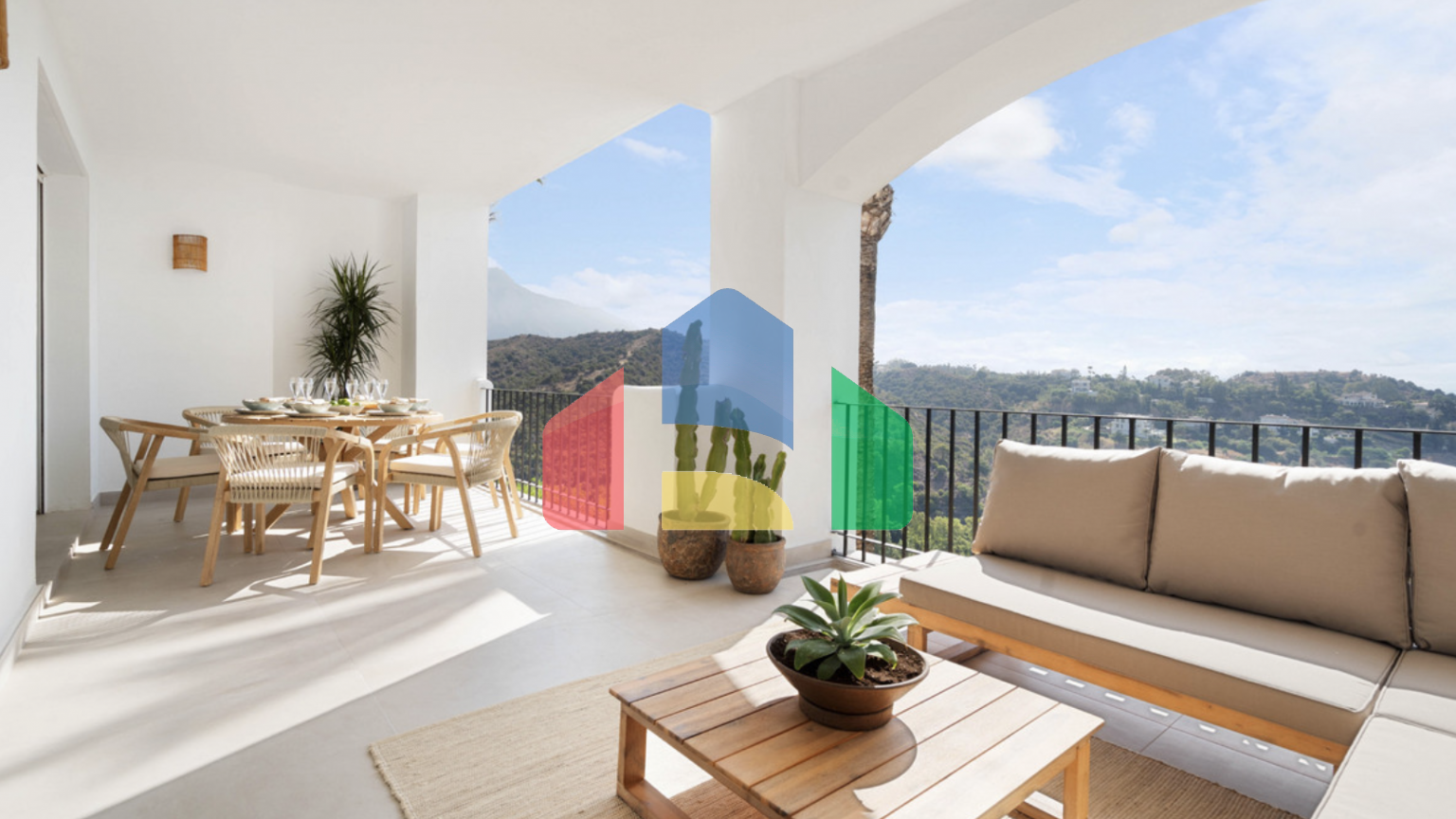 Апартаменты класса люкс с 3мя спальнями в самом сердце Марбельи