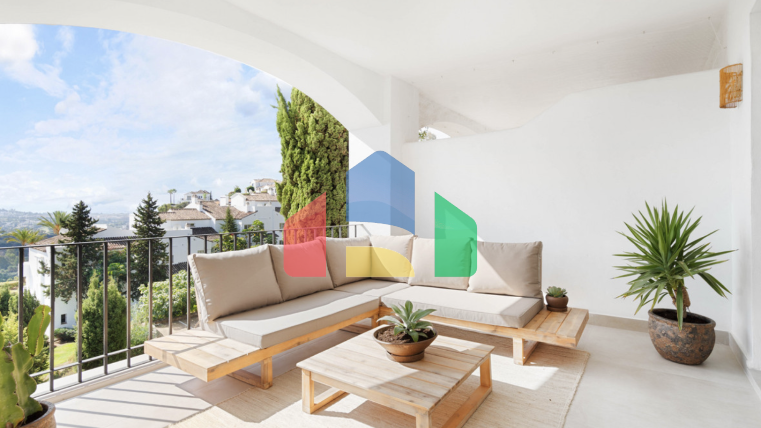 Апартаменты класса люкс с 3мя спальнями в самом сердце Марбельи