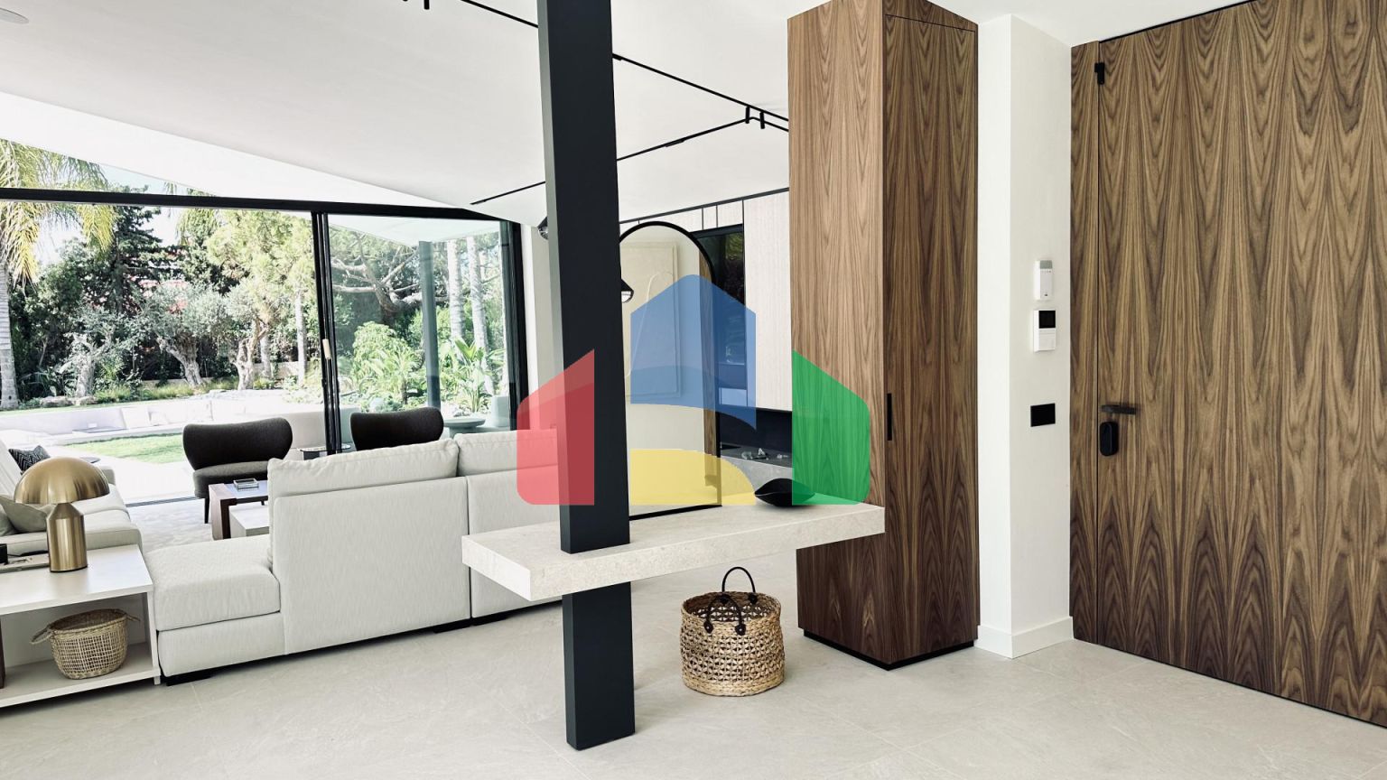 Изысканная Вилла с 5 Спальнями После Недавней Реконструкции в Hacienda Las Chapas, Марбелья