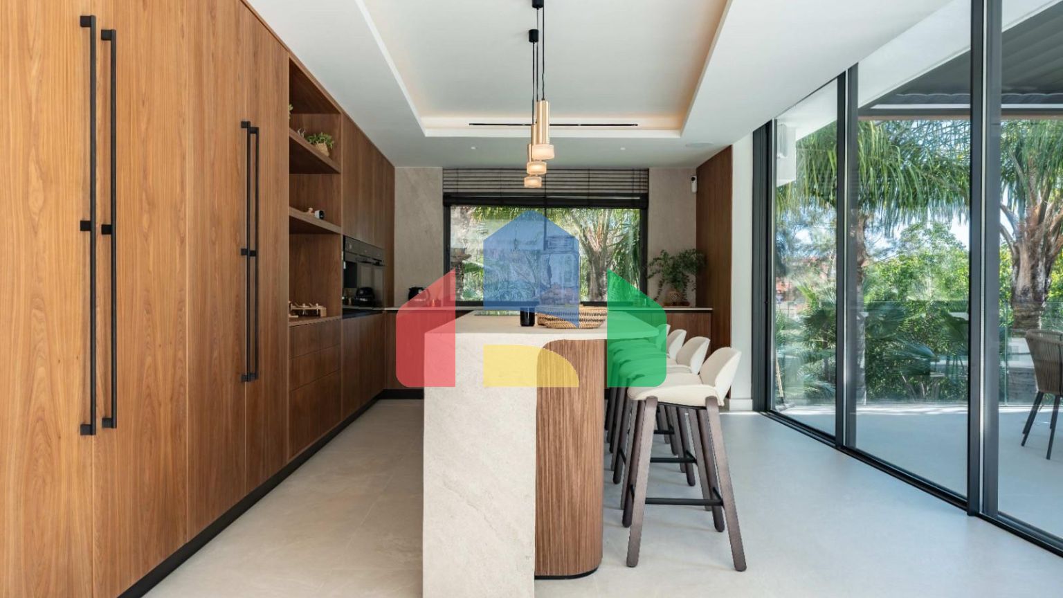 Изысканная Вилла с 5 Спальнями После Недавней Реконструкции в Hacienda Las Chapas, Марбелья