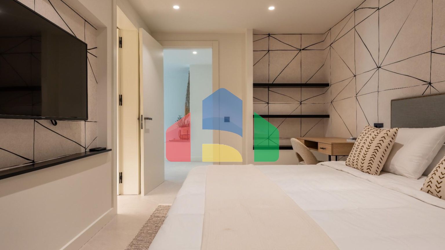 Изысканная Вилла с 5 Спальнями После Недавней Реконструкции в Hacienda Las Chapas, Марбелья