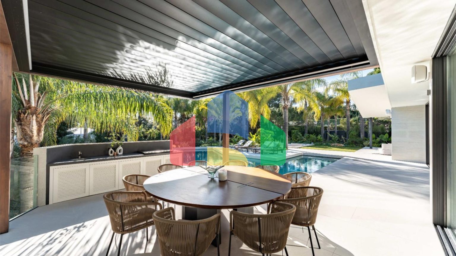 Изысканная Вилла с 5 Спальнями После Недавней Реконструкции в Hacienda Las Chapas, Марбелья