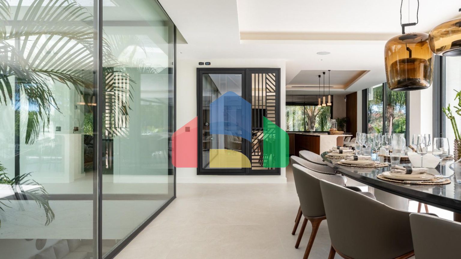 Изысканная Вилла с 5 Спальнями После Недавней Реконструкции в Hacienda Las Chapas, Марбелья