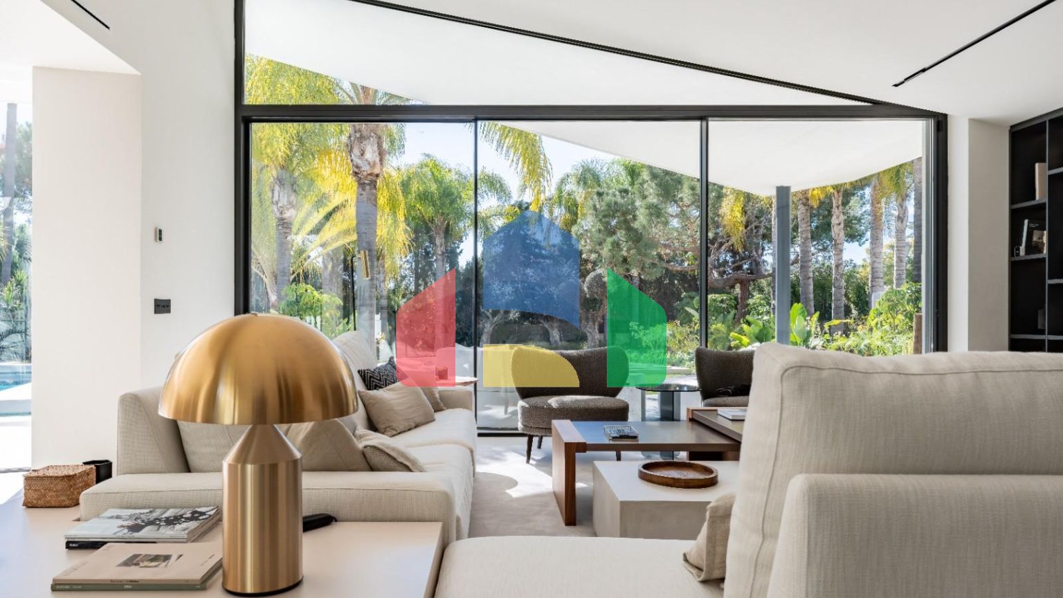 Изысканная Вилла с 5 Спальнями После Недавней Реконструкции в Hacienda Las Chapas, Марбелья