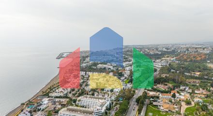 Современная новая вилла в 100 м от пляжа в Марбелье, Золотая Миля.