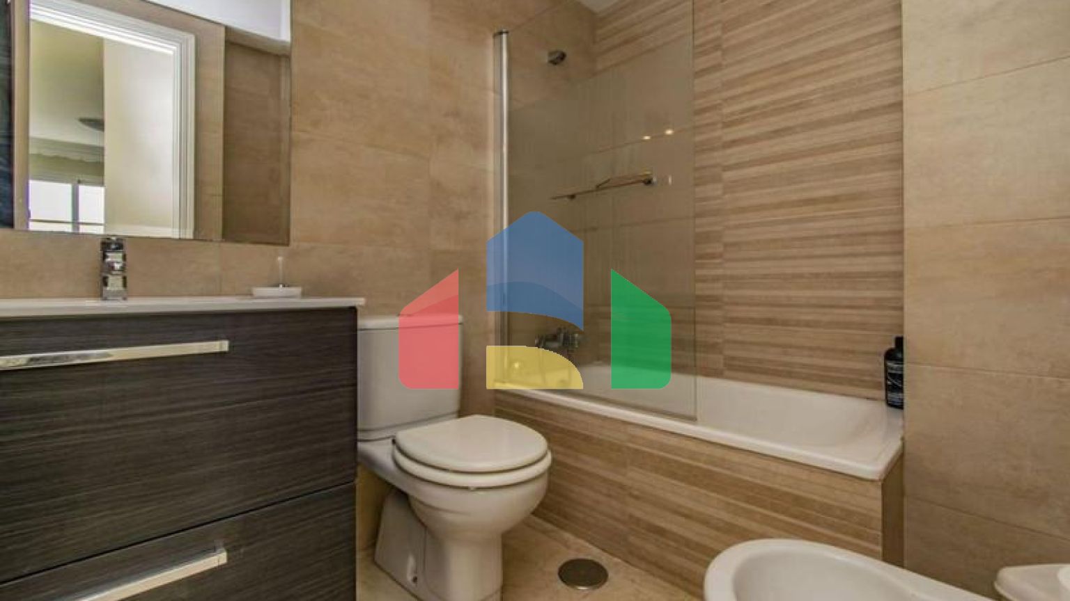 Двухуровневая квартира на продажу в Марбелье.