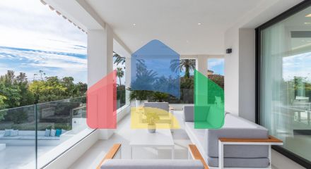 Современная роскошь встречается с андалузским очарованием на востоке Марбельи