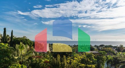 Современная роскошь встречается с андалузским очарованием на востоке Марбельи