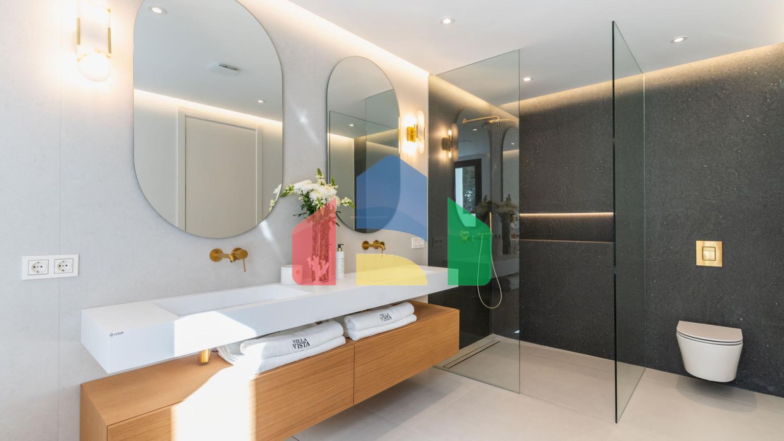 Современная роскошь встречается с андалузским очарованием на востоке Марбельи