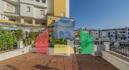 Уникальная возможность в порту Кабопино – шаг до лучших пляжей Марбельи