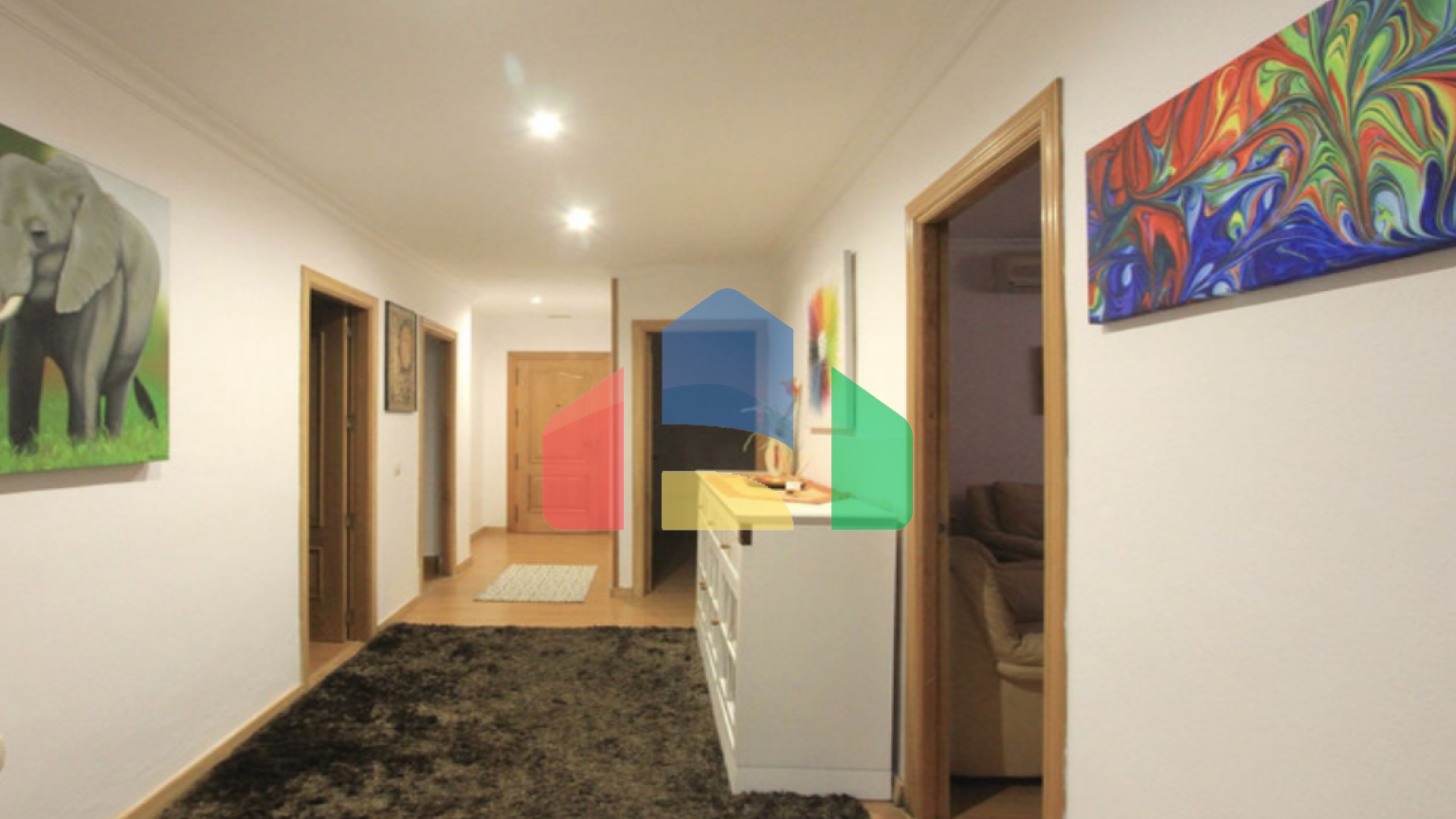 Вилла с 6 спальнями в охраняемом сообществе на поле для гольфа Санта-Клара, Марбелья