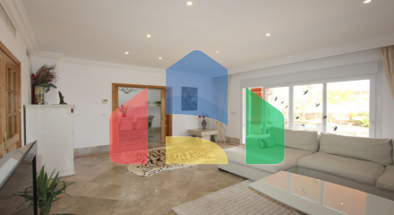 Вилла с 6 спальнями в охраняемом сообществе на поле для гольфа Санта-Клара, Марбелья