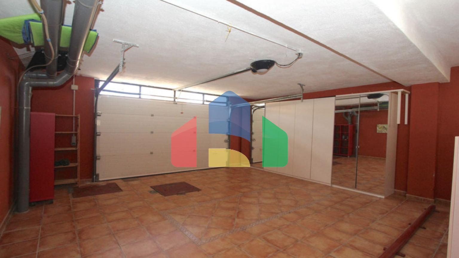 Вилла с 6 спальнями в охраняемом сообществе на поле для гольфа Санта-Клара, Марбелья