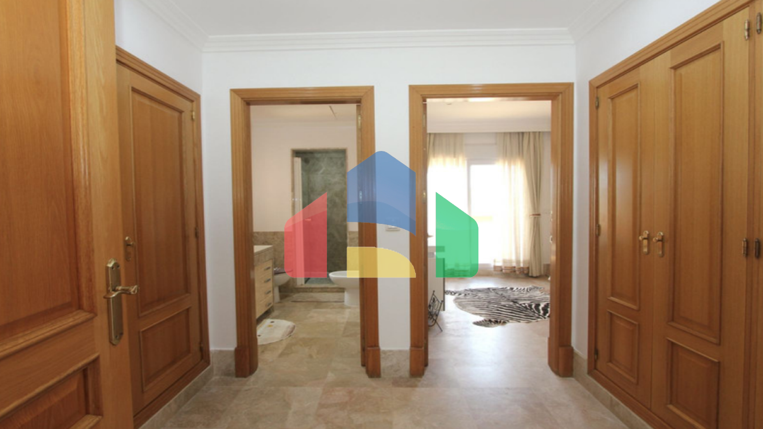 Вилла с 6 спальнями в охраняемом сообществе на поле для гольфа Санта-Клара, Марбелья