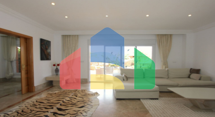 Вилла с 6 спальнями в охраняемом сообществе на поле для гольфа Санта-Клара, Марбелья