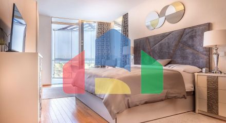 Великолепный таунхаус в роскошной урбанизации в Сьерра-Бланке