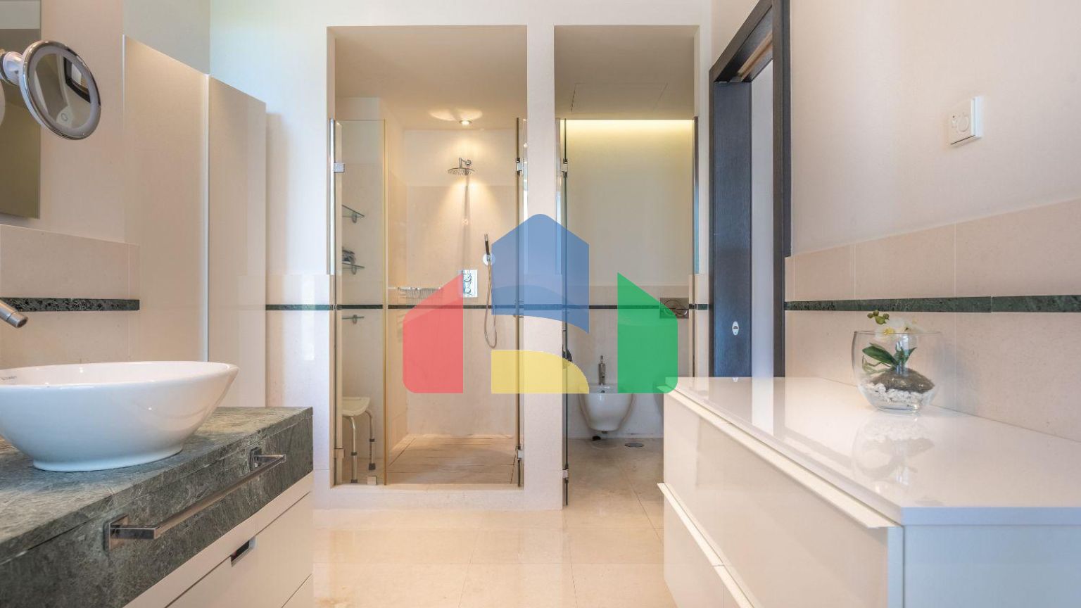 Великолепный таунхаус в роскошной урбанизации в Сьерра-Бланке