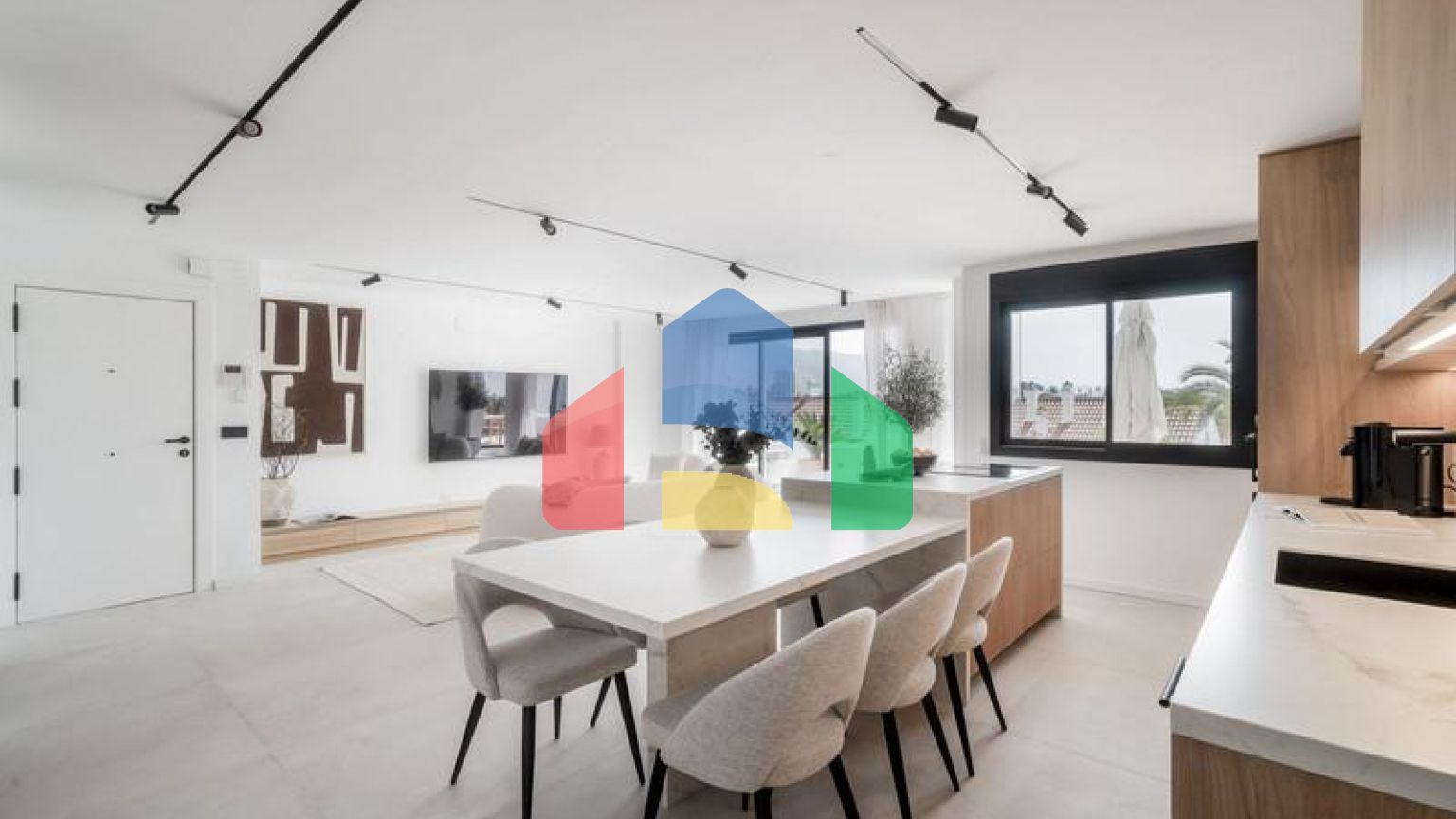 Дизайнерские апартаменты в самом сердце Новой Андалусии